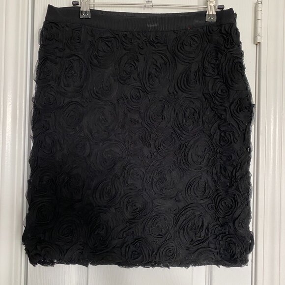 Banana Republic Rosette Textured Pencil Skirt – Size 6 - Picture 5 of 5